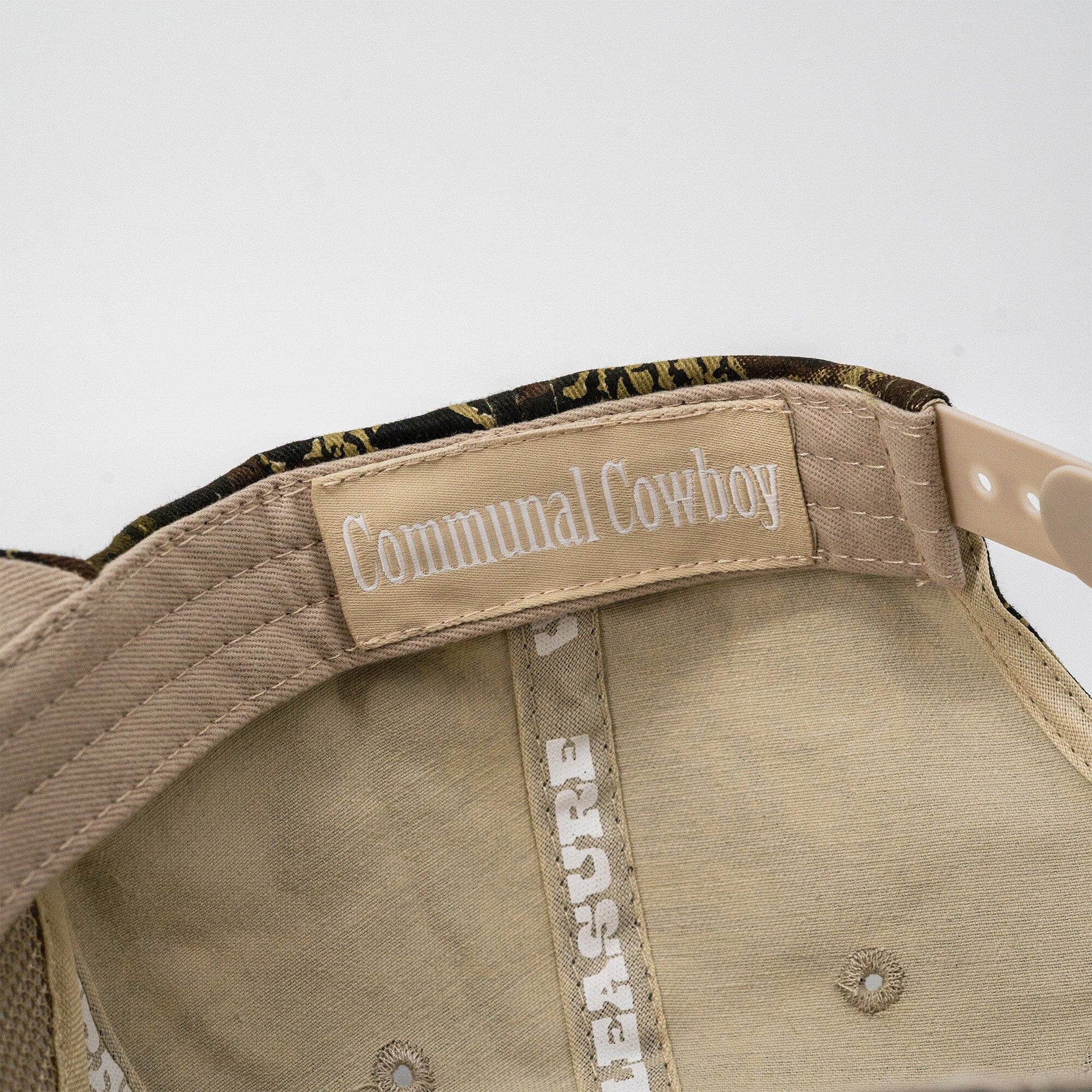 Dang Hat Communal Cowboy 