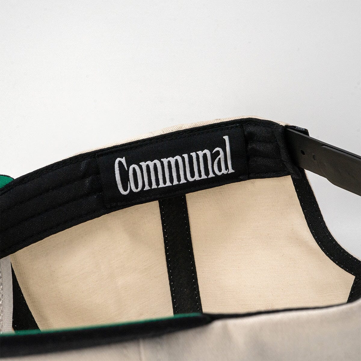 Smoke 'Em Hat Communal 